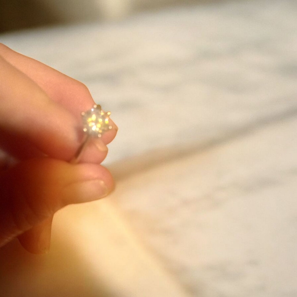 Elegant Silver Diamond Ring